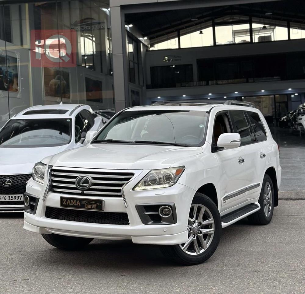 Lexus LX